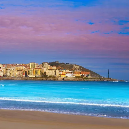 Luz Atlantica, Centro De * La Corogne